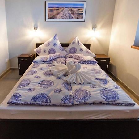 Comfortable Premium Class Apartment Shared Swimming Pool Gaski Dış mekan fotoğraf