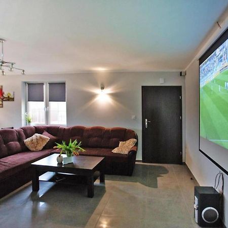 Comfortable Premium Class Apartment Shared Swimming Pool Gaski Dış mekan fotoğraf